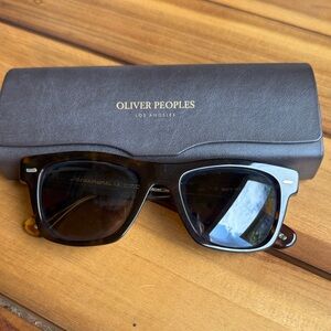 Oliver Peoples OV5393 Sunglasses with Case Oliver Sun